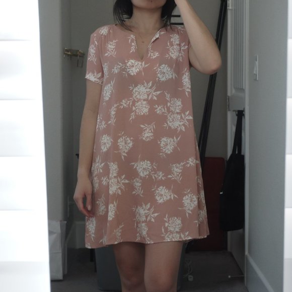 Spring Floral Shift Dress - Picture 2 of 3